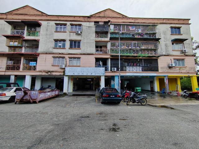 NonBumi Alpha Arena Shop Apartment Taman Putra Perdana Puchong