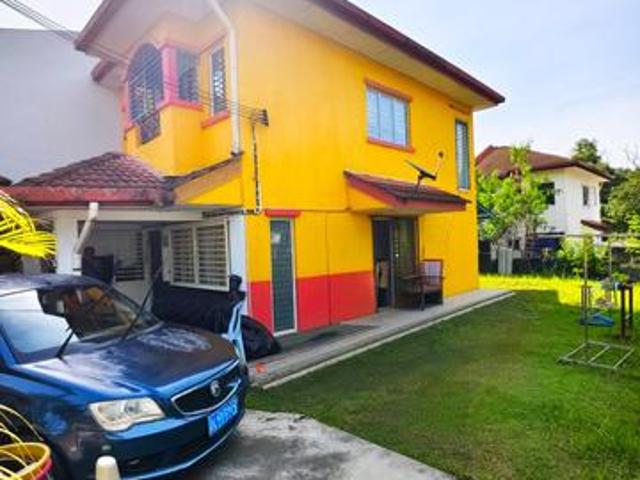 Nonbumi booking RM1K 2 storey Corner LEP 1 Seri Kembangan For Sale