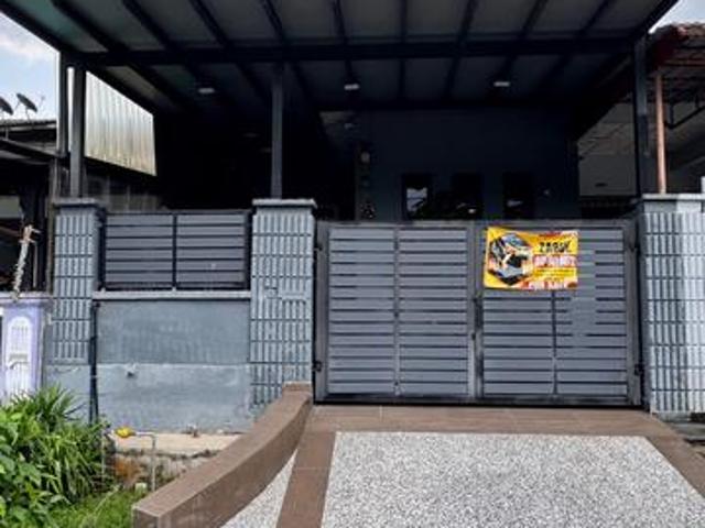 Nonbumi Single Storey 15 storeyTaman Desa KulaiFully Renovated
