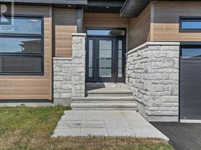 None house for sale | Listing ID X12998 | Royal LePage