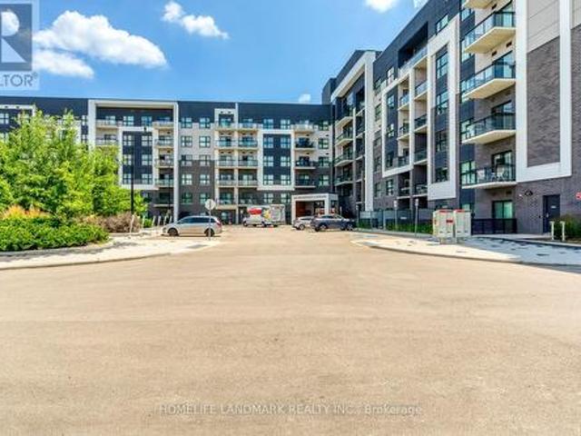 None lease for lease | Listing ID W13471 | Royal LePage