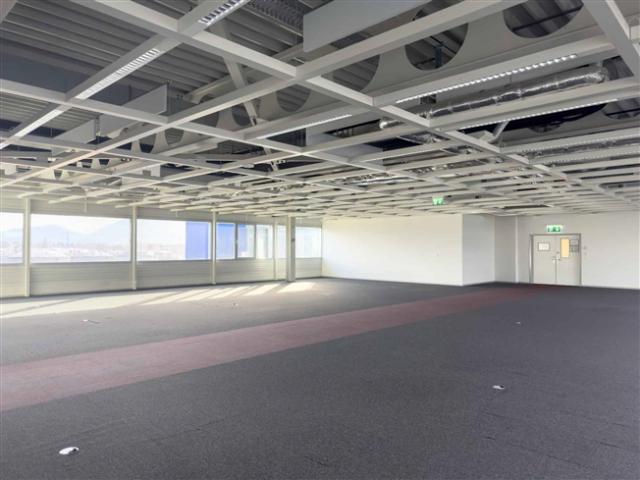 Nonius Bodenbelag im Dachgeschoss verfügbar IKEA Building