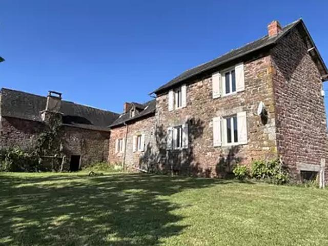 Noailhac 19500 Achat / Vente maison 5 pièces t5 au dernier étage parking