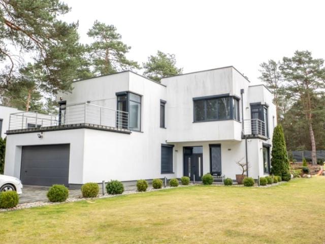 Noakowskiego 374 m², Józefów