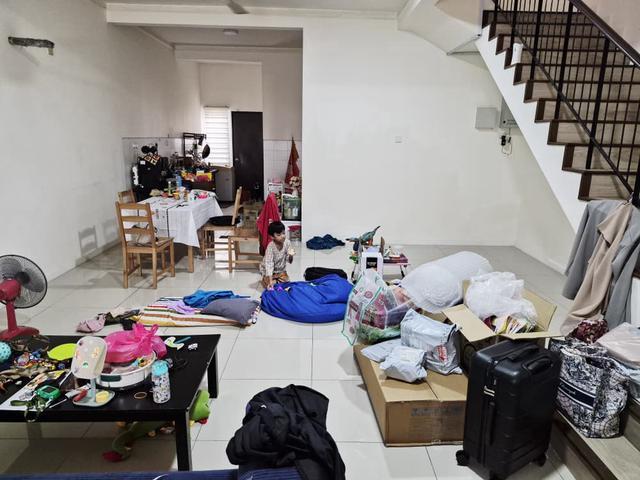 Nobat Bandar Bukit Raja Mahligai 2sty 2070sqft Basic unit for rent