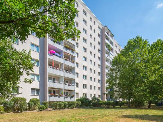 NOCH IM BAU: Frisch modernisierte Singlewohnung am Plaza Marzahn