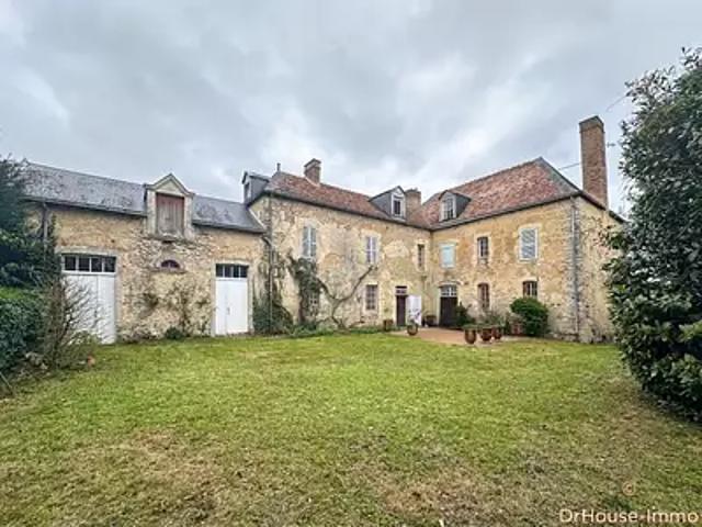 Nogent le Bernard 72110 Achat / Vente divers 13 pièces terrasse parking