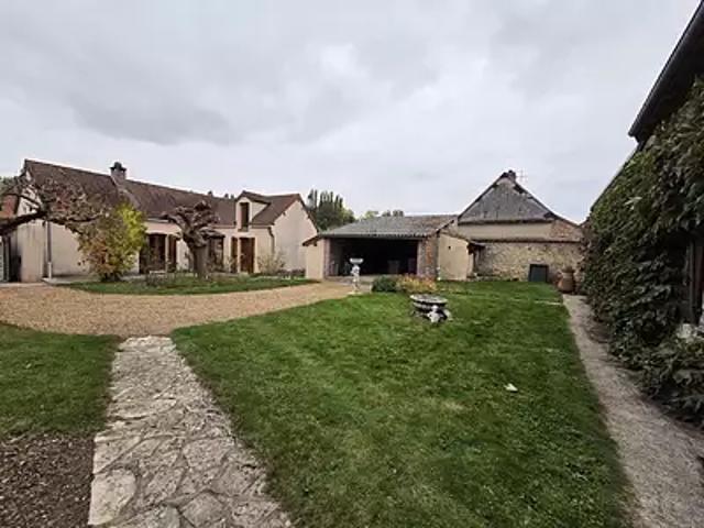 Nogent le Phaye 28630 Achat / Vente maison 5 pièces t5 au dernier étage cave