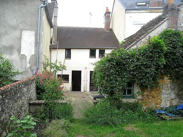 NOGENT le ROTROU, centre ville, maison ancienne