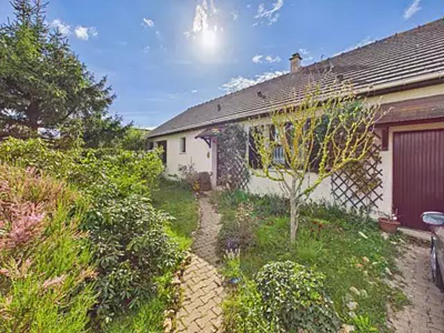 Nogent le Roi 28210 Achat / Vente maison 4 pièces t4 au dernier étage terrasse