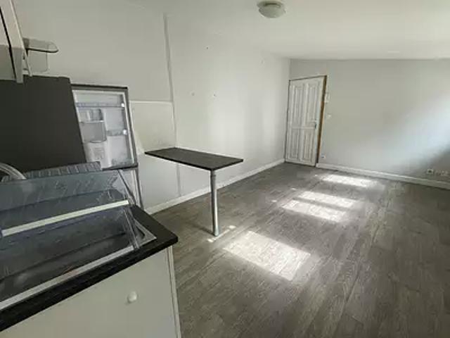 Nogent le Roi 28210 Location appartement 2 pièces t2 au dernier étage