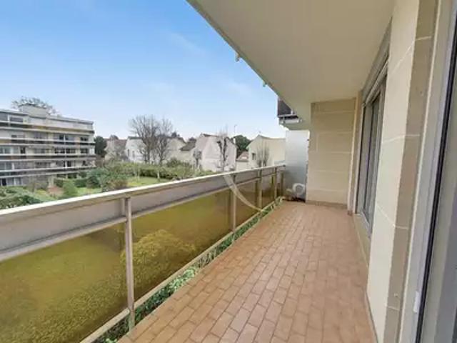 Nogent sur Marne 94130 Achat / Vente appartement 2 pièces t2 terrasse cave