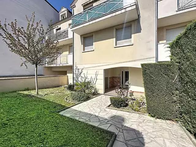 Noisy le Grand 93160 Achat / Vente appartement 4 pièces t4 au dernier étage