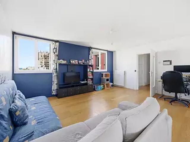 Noisy le Grand 93160 Achat / Vente appartement 4 pièces t4 au dernier étage