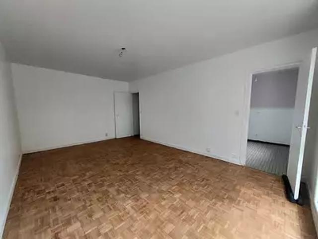Noisy le Grand 93160 Achat / Vente appartement 1 pièce t1 cave balcon