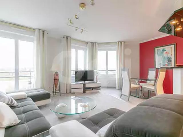 Noisy le Grand 93160 Achat / Vente appartement 2 pièces t2 au dernier étage cave