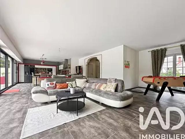 Noisy le Grand 93160 Achat / Vente maison 9 pièces t9