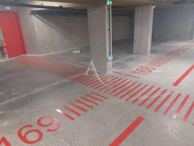 Noisy le Grand Vente Parking / Garage 93