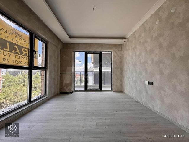 NORTH&WEST'TEN İNCEKTE ARAKAT DÜZ 2+1 BAĞIMSIZ MUTFAKLI DAİRE