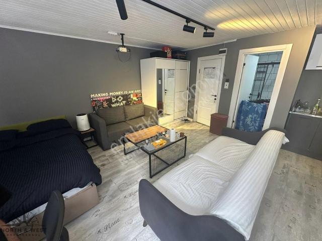 North&west'ten Kağıthane Metro'nun Direkt Altında Kiralık 1+0