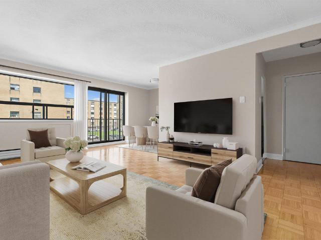 North York Apartments for Rent 4918 Bathurst St