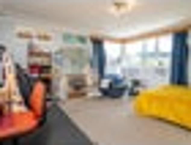 North Dunedin, 3 bedrooms, $210 pw