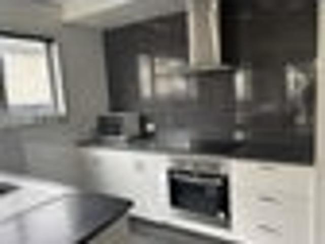 North Dunedin, 3 bedrooms, $840 pw