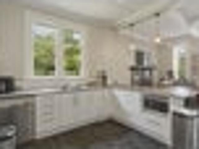 North Dunedin, 5 bedrooms, $1050 pw