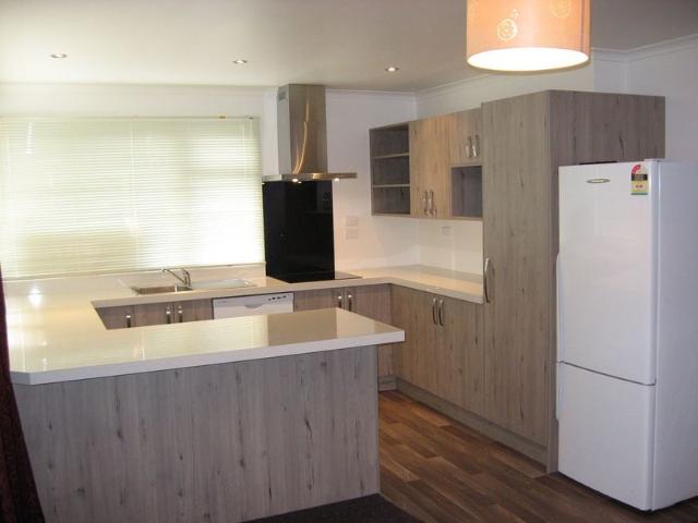 north dunedin, 6+ bedrooms