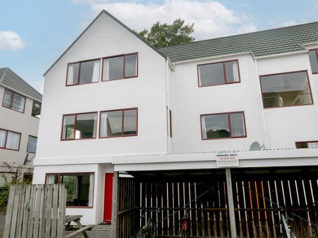 north dunedin, 6+ bedrooms