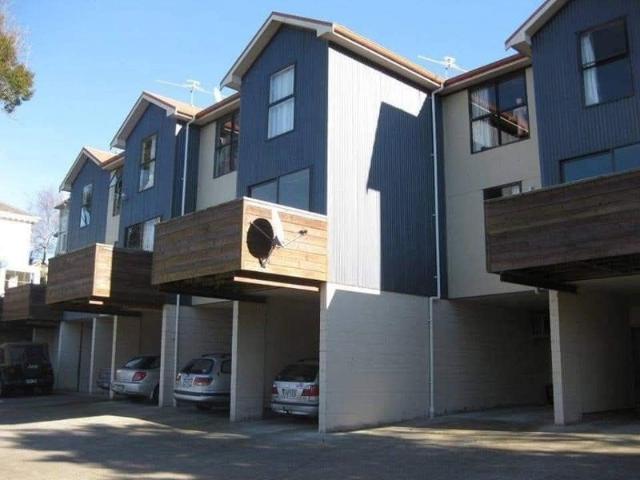North Dunedin, 6+ bedrooms