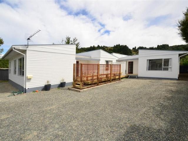 north east valley, 4 bedrooms