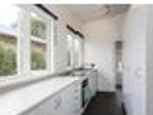 North East Valley, 6+ bedrooms, $1536 pw