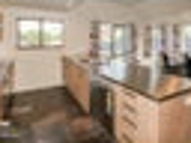 North East Valley, 6+ bedrooms, $1200 pw