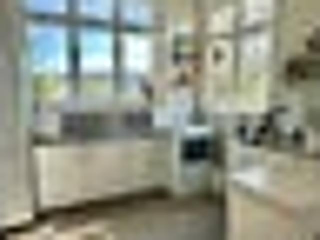 North East Valley, 3 bedrooms, $590 pw