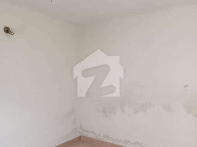 North Nazimabad Block K Flat For Sale 4th Floor Without Lift