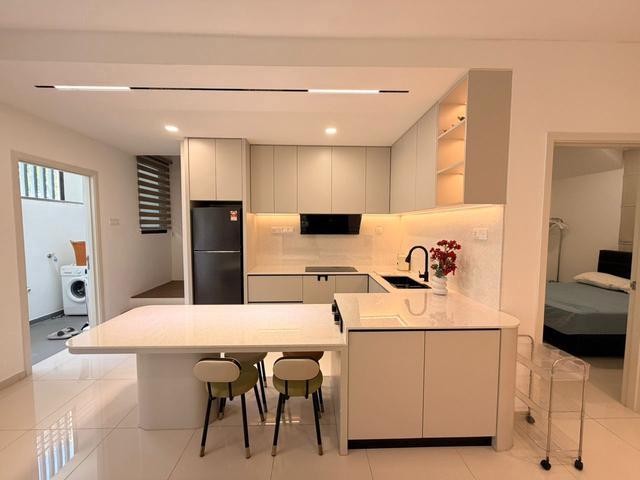 Northbank Alyvia Townhouse Lower Unit Fully Furnished For Rent