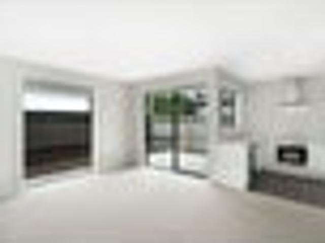 Northcote, 2 bedrooms, $515 pw