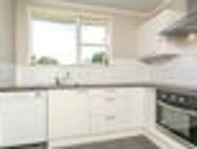 Northcote, 2 bedrooms, $600 pw