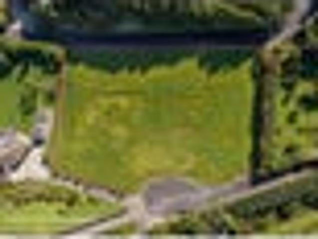 Northfacing 3101sqm section, close to town