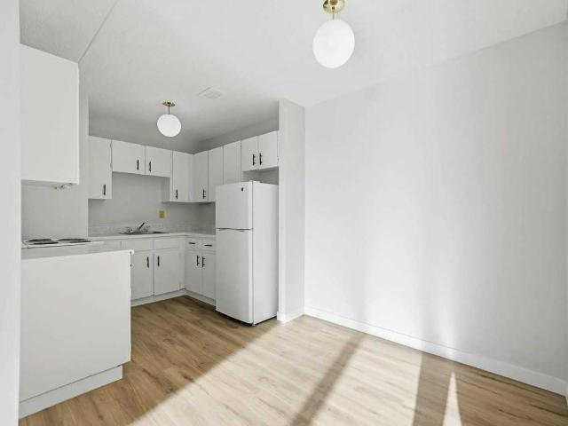 Northgate Manor II 2 Bedroom Apartment for Rent at 34 Kleisinger Cres, Regina, SK S4R 7M4 Northeast Regina