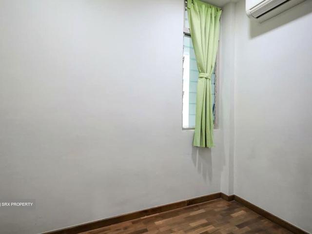 Northvale D23, Apartment