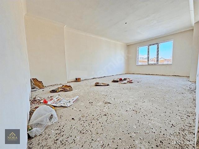 NORA MUHTEŞEM KONUMDA CADDE YAKINI 6+2 SATILIK NATAMAM DAİRE