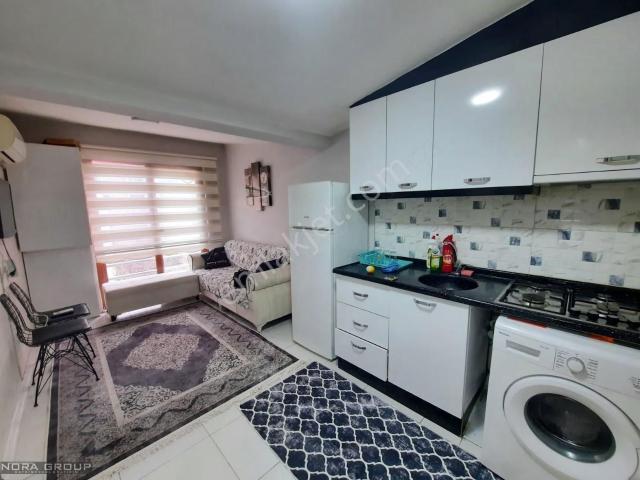 Noradan Sırakapılarda Saltak Caddesi Yakını Satılık 1+1,apart