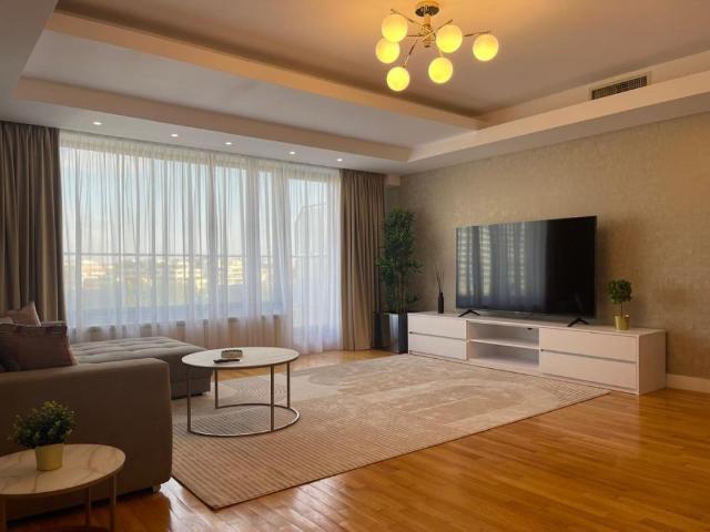 Nordului Apartament de 3 Camere in Herăstrău, Lux, 110 mp, cu 2 tera