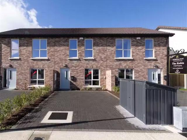 Norhalton, Raynoldstown Village, Dundalk, Louth
