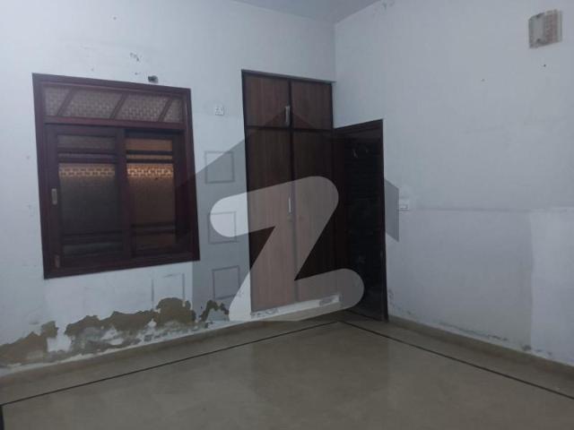 400 Square Feet Flat In Gulshan e Iqbal Block 13/C Is Available Gulshan e Iqbal Block 13/C