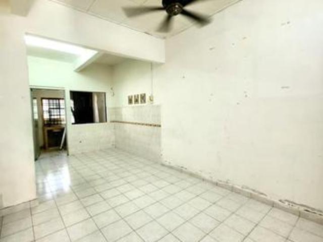 Not Furnished 15 Storey Terrace House at Jalan Bayu Seri Alam