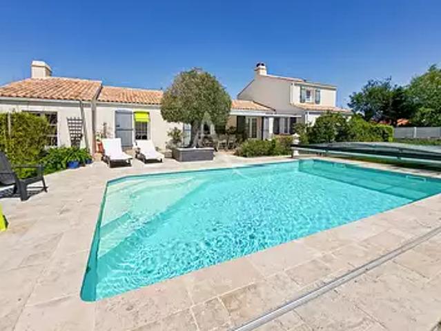 Notre Dame de Monts 85690 Achat / Vente maison 5 pièces t5 au dernier étage piscine
