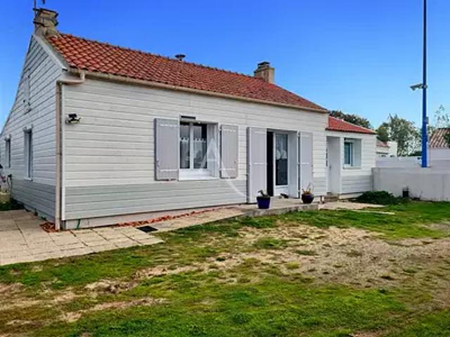 Notre Dame de Monts 85690 Achat / Vente maison 3 pièces t3 au dernier étage cave